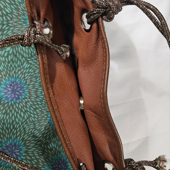 Okpta bag in peacock design - Picture 10 of 11